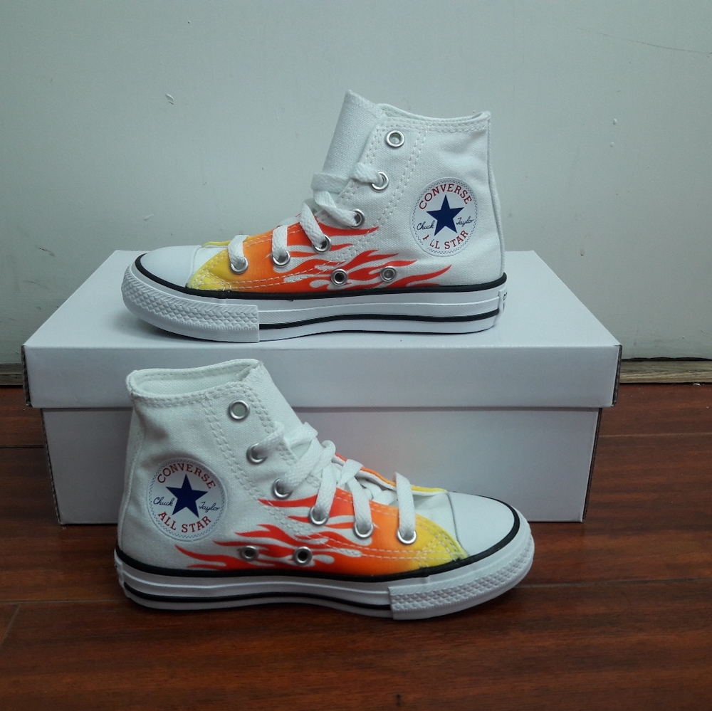 Converse - Picture 3 of 4